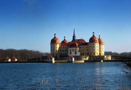 Bei Kaiserwetter am königlichen Jagdschloss Moritzburg