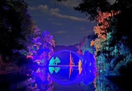 Rakotzbrücke iluminiert 