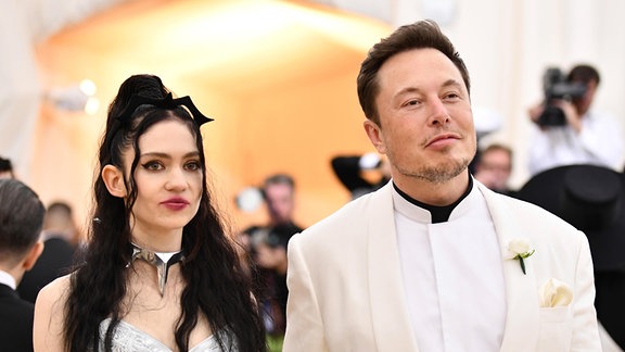 Grimes und Elon Musk bei einer Gala