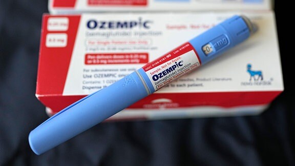 Injektionspen und Medikament Ozempic 