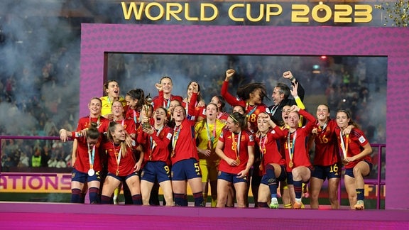 Siegerehrung für die Weltmeisterinnen aus Spanien