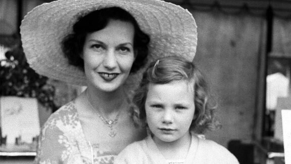 JUDY CAMPBELL Britische Schauspielerin mit ihrer Tochter Jane Birkin
