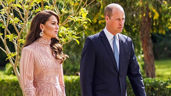 Der britische Prinz William und seine Frau Kate kommen zur Trauung von Kronprinz Hussein und der saudischen Architektin Rajwa Alseif.
