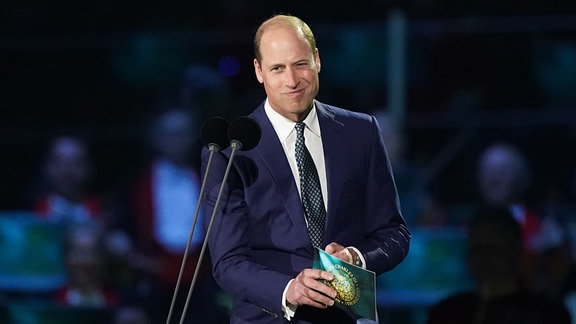 Prinz William, Prinz von Wales, spricht auf der Bühne während des Krönungskonzerts auf dem Gelände von Schloss Windsor.