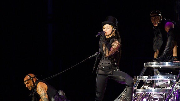 Madonna in der AWD Arena in Hanover