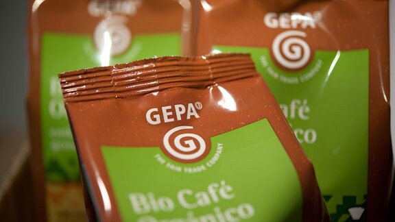 Ein Logo der GEP auf einer Kaffeeverpackung.
