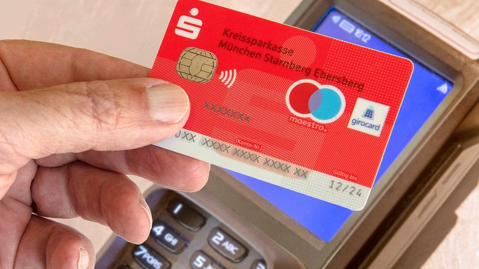 Neue EC Karte und Girocard ohne Maestro: Die Vorteile und Nachteile der  neuen Debitkarte