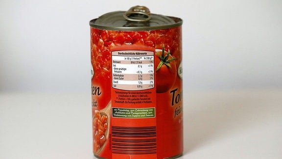Nährwerttabelle auf einer Dose Tomaten