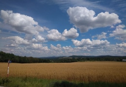 Schönwetter-Wolken am Butterberg