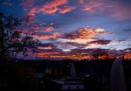 Sonnenuntergang und Wolkenstimmung über Crottendorf
