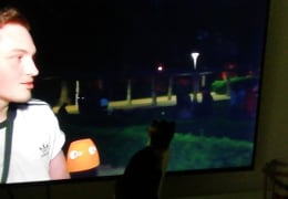 Lilly entdeckt den Fernseher