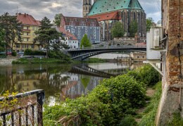 Frühling im schönen Görlitz mit Blick auf die Peterskirche 
