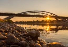 Abendliche Brückenromantik in Dresden