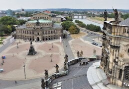 Blick vom Hausmannsturm im Residenzschloss Dresden - 232 Stufen hoch