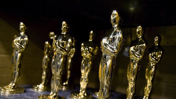 Vergoldete Oscar-Statuen