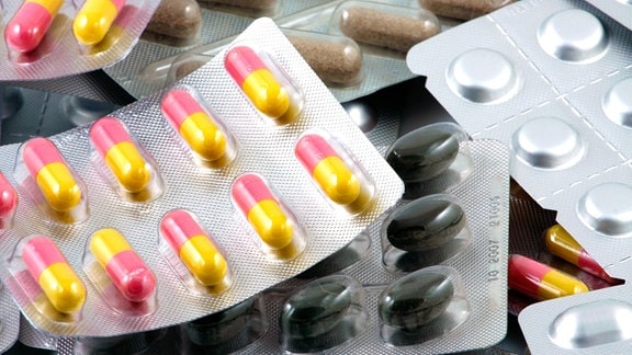 Tabletten in vielen Formen und Farben. 